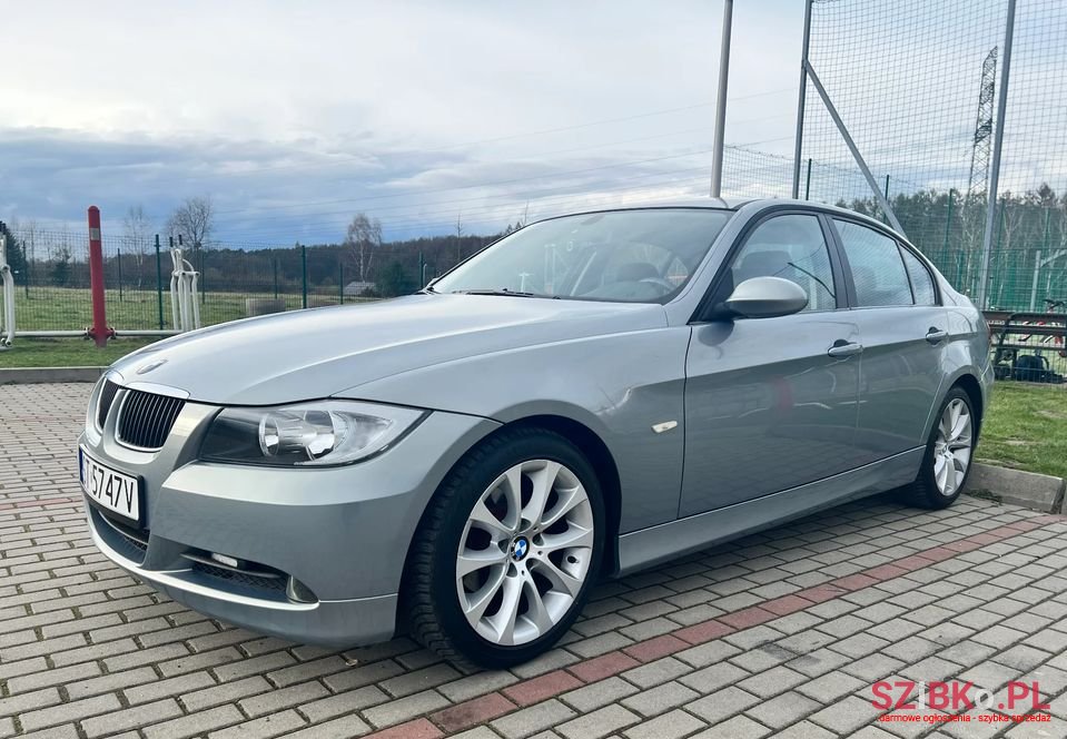 2005' BMW 3 Series photo #2