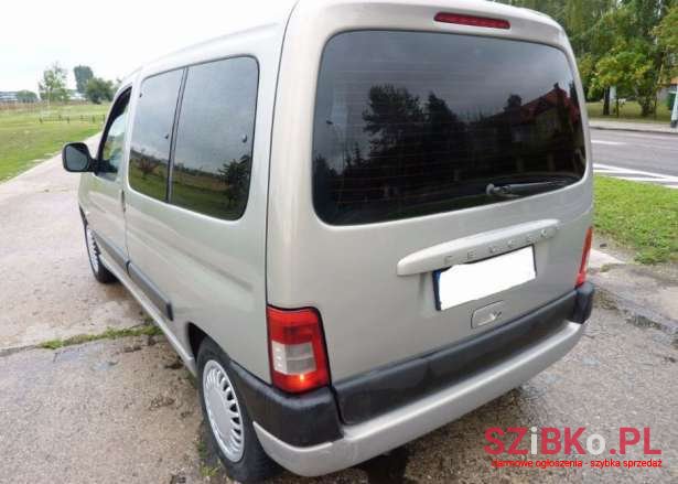 2007' Peugeot photo #2