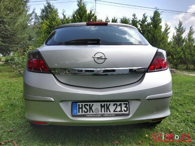2005' Opel Astra photo #6
