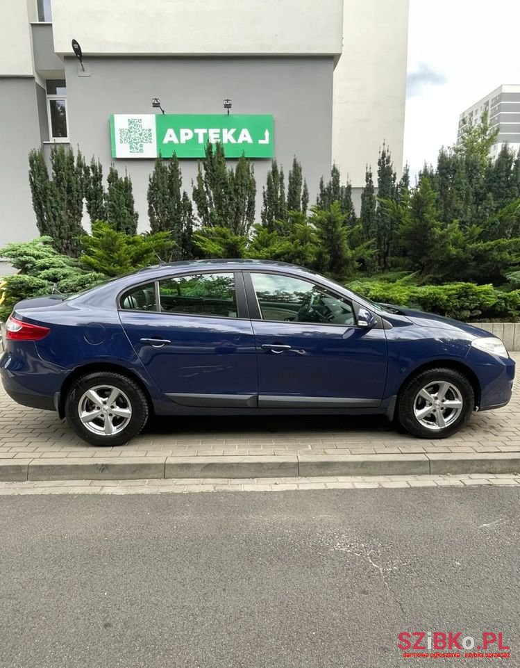 2011' Renault Fluence photo #2