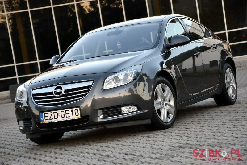 2009' Opel Insignia photo #1