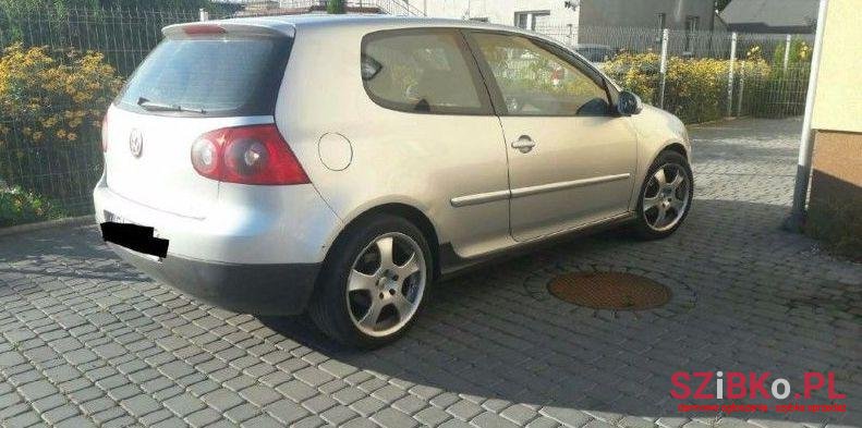 2003' Volkswagen Golf photo #1