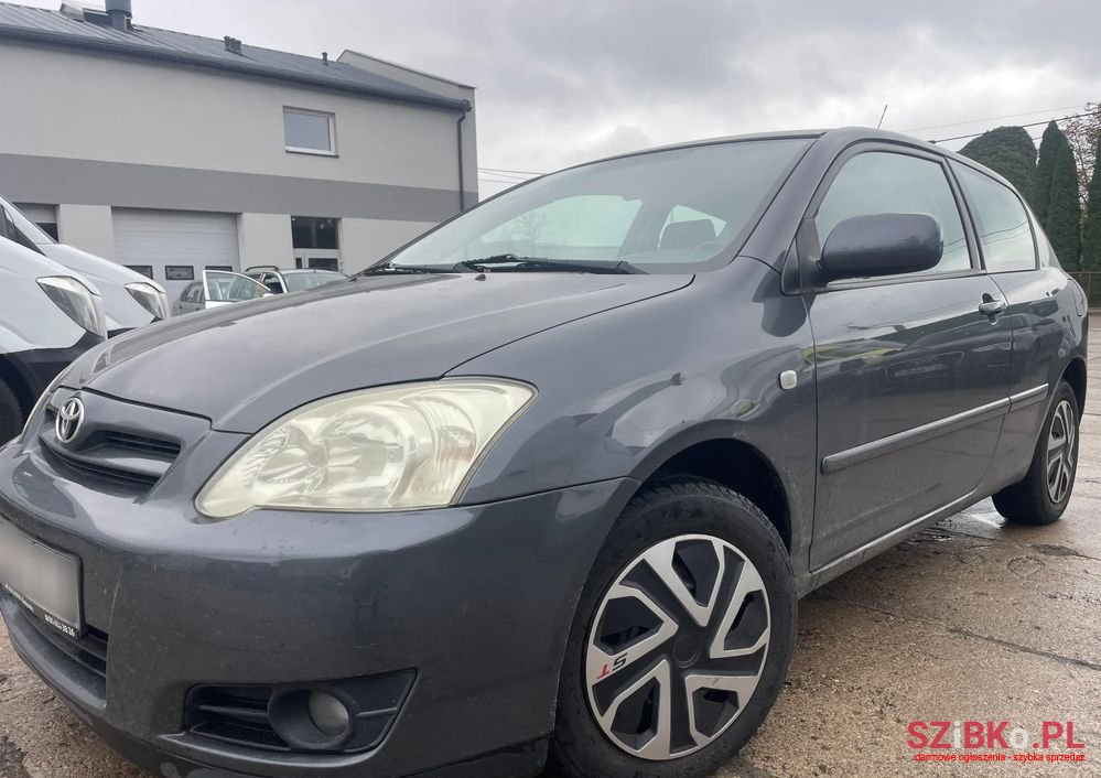 2006' Toyota Corolla photo #2