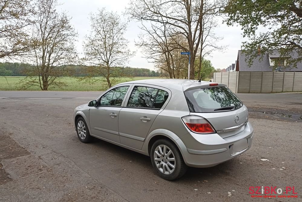 2005' Opel Astra Iii 1.6 Enjoy photo #5