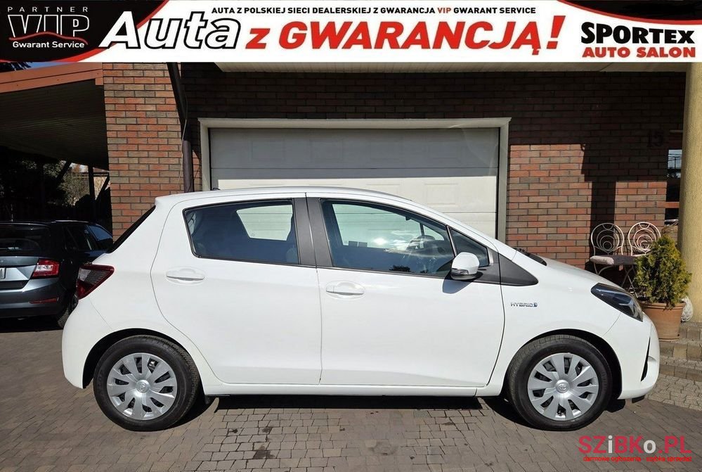 2019' Toyota Yaris photo #5