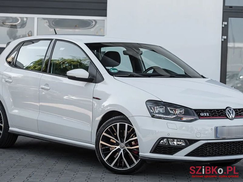 2015' Volkswagen Polo 1.8 Tsi Bmt Gti Dsg photo #1