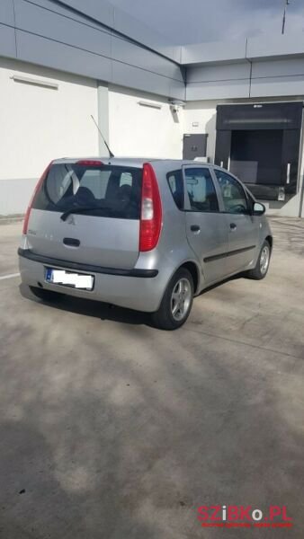 2007' Mitsubishi Colt photo #4