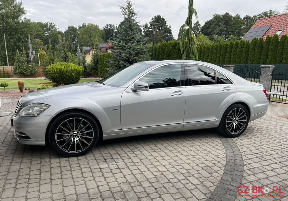 2010' Mercedes-Benz S-Class photo #5