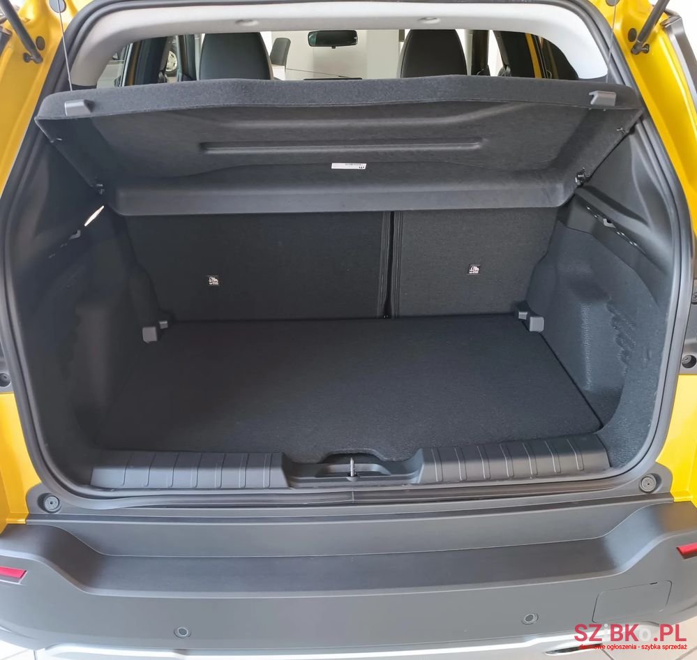 2024' Jeep Avenger photo #6