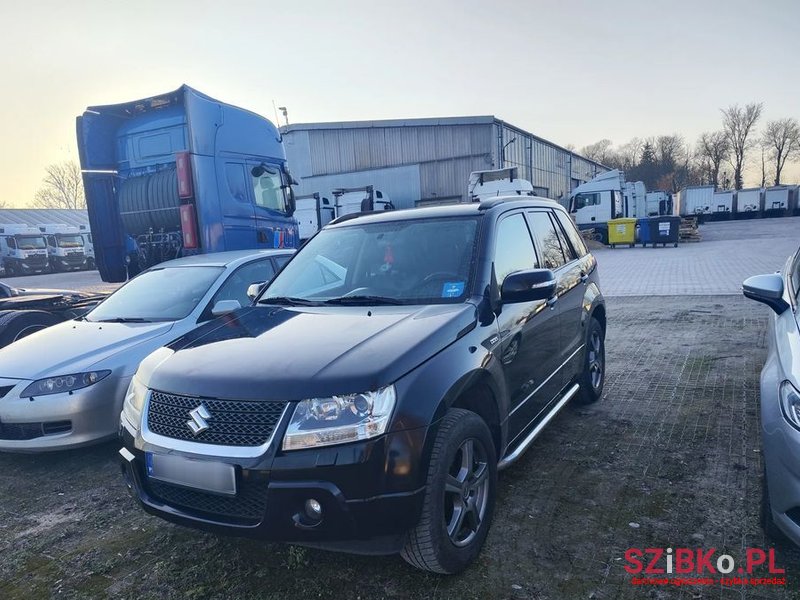 2010' Suzuki Grand Vitara photo #4