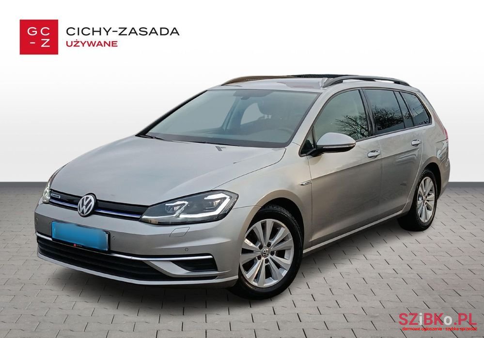 2019' Volkswagen Golf photo #1