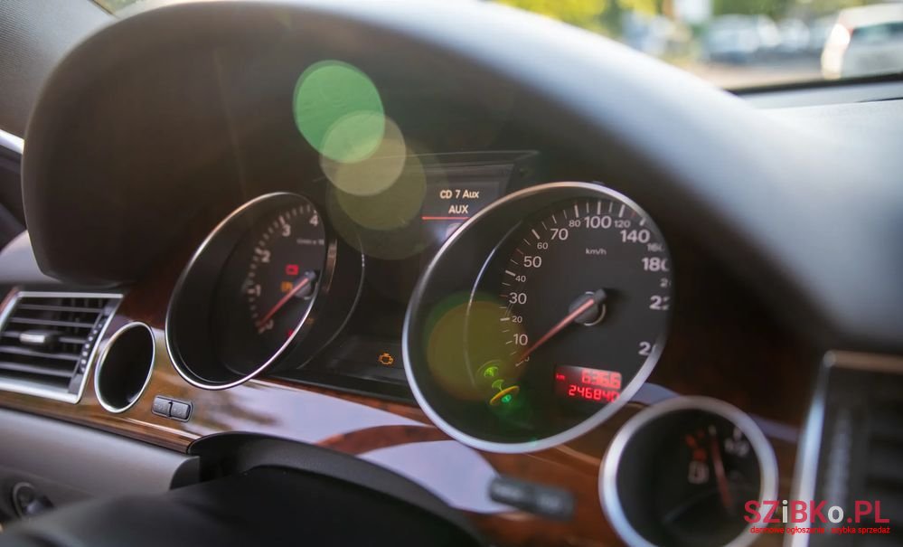 2005' Audi A8 photo #5