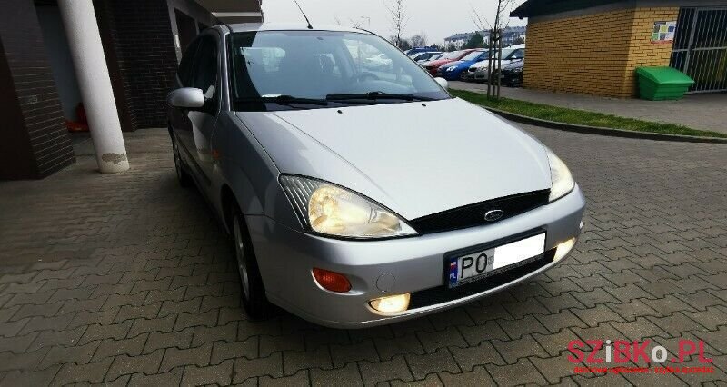 2000' Ford Focus photo #5