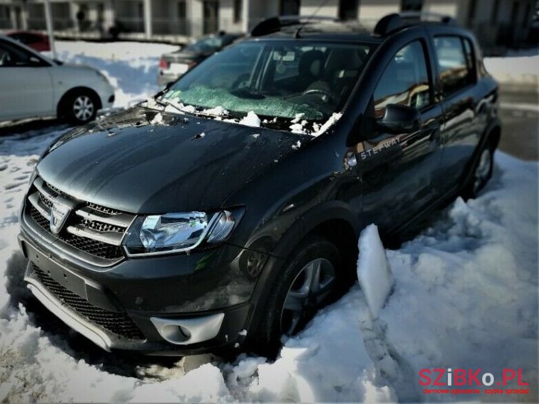 2016' Dacia Sandero Stepway photo #2