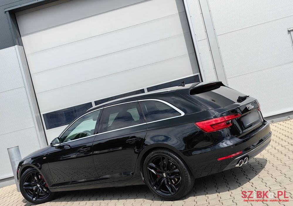 2016' Audi A4 Avant photo #4