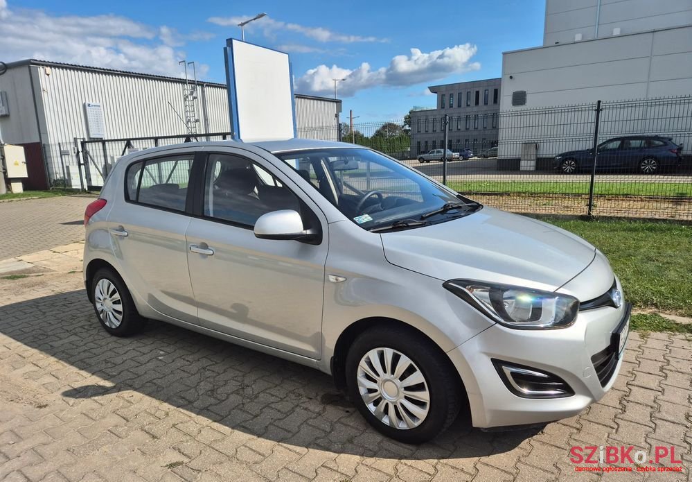 2014' Hyundai i20 1.2 Bluedrive Go photo #6