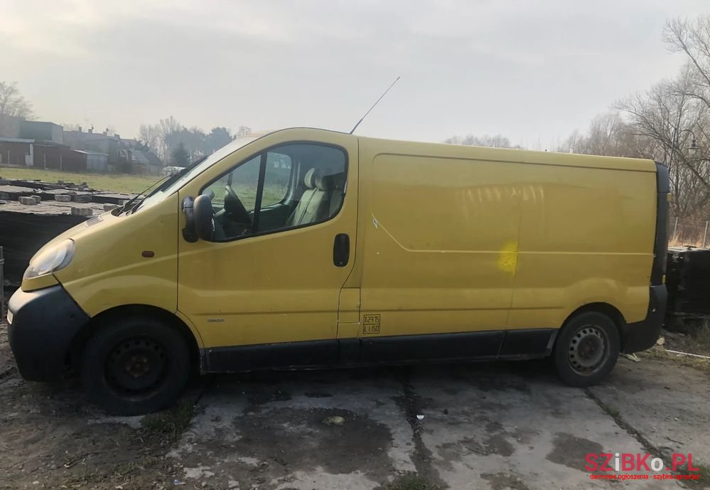 2001' Opel Vivaro photo #2