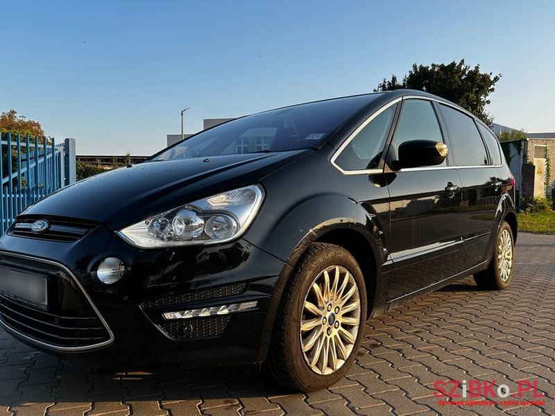 2012' Ford S-Max photo #3