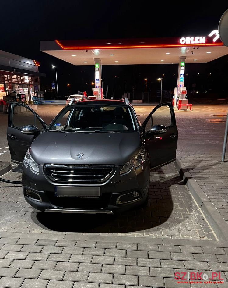 2016' Peugeot 2008 photo #2