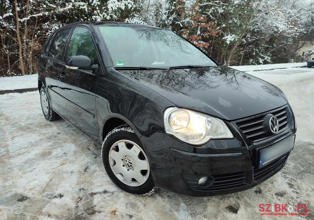 2009' Volkswagen Polo 1.2 Trendline photo #1