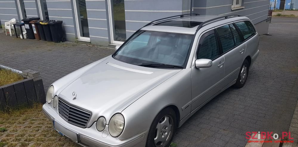 2000' Mercedes-Benz E-Class photo #6