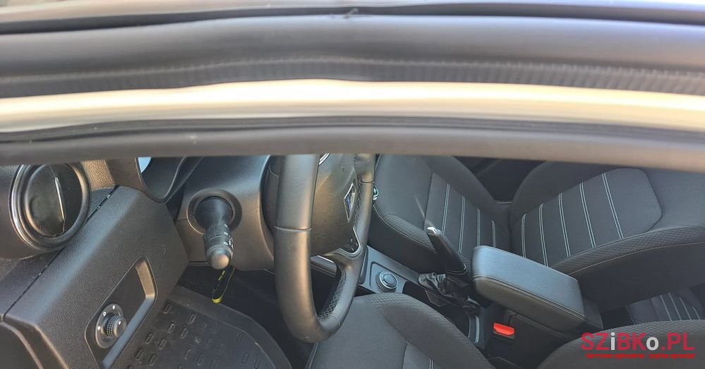 2022' Dacia Duster photo #3