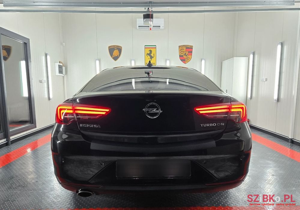 2018' Opel Insignia photo #1