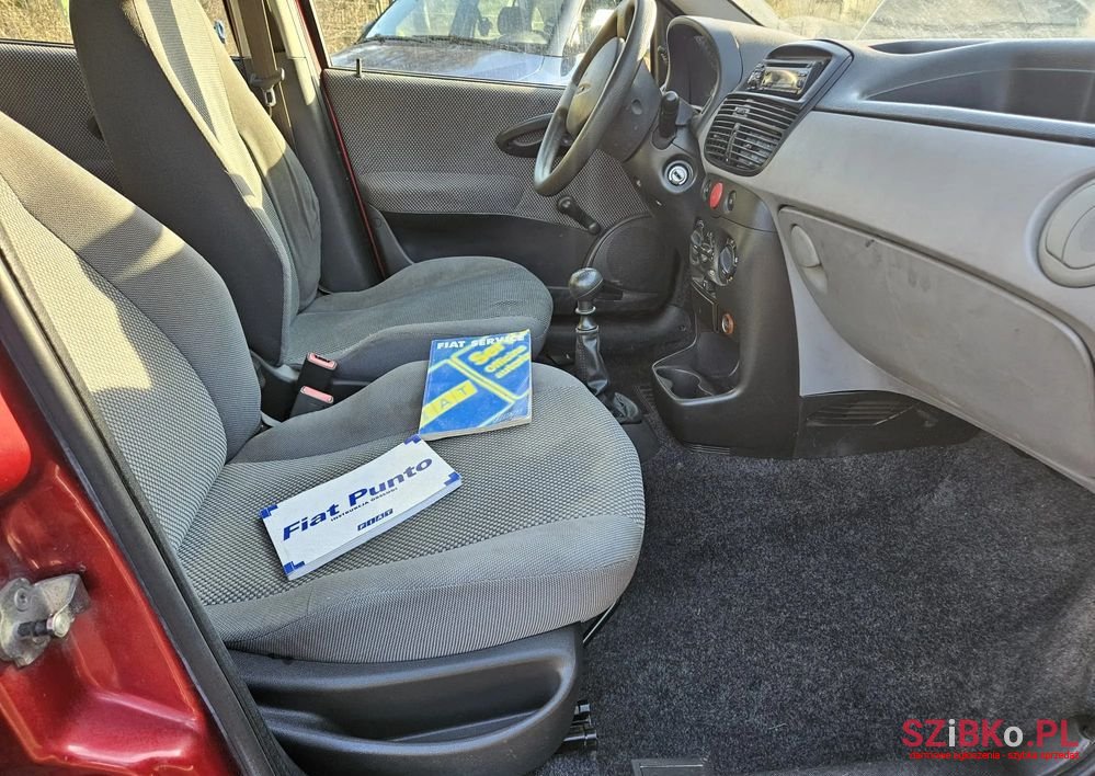 2002' Fiat Punto 1.2 8V photo #5