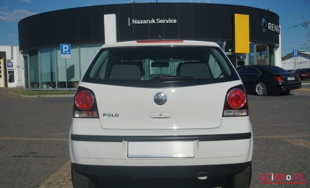 2009' Volkswagen Polo photo #6