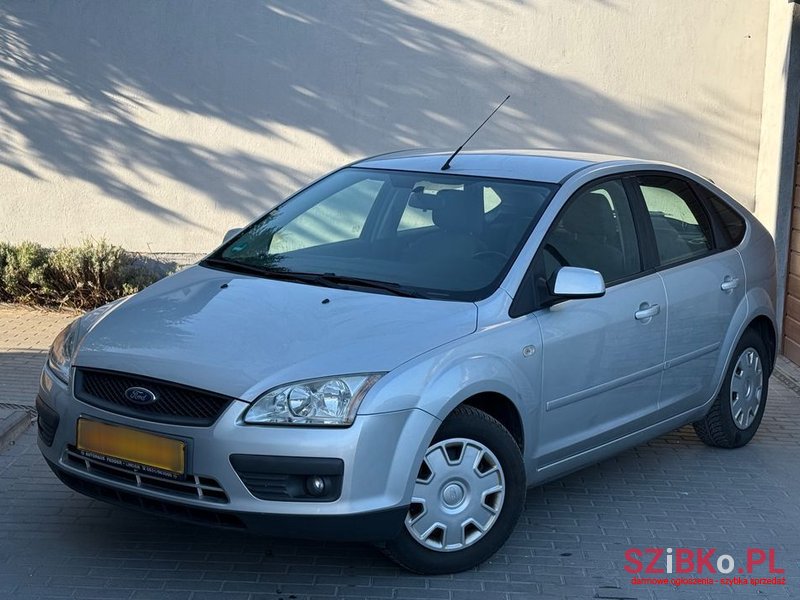 2008' Ford Focus photo #2