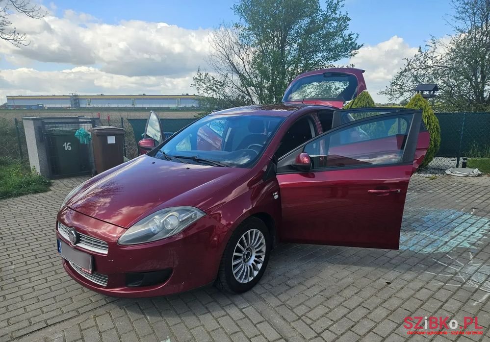 2010' Fiat Bravo photo #1