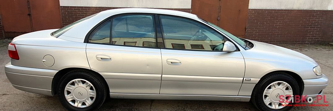 2002' Opel Omega photo #4