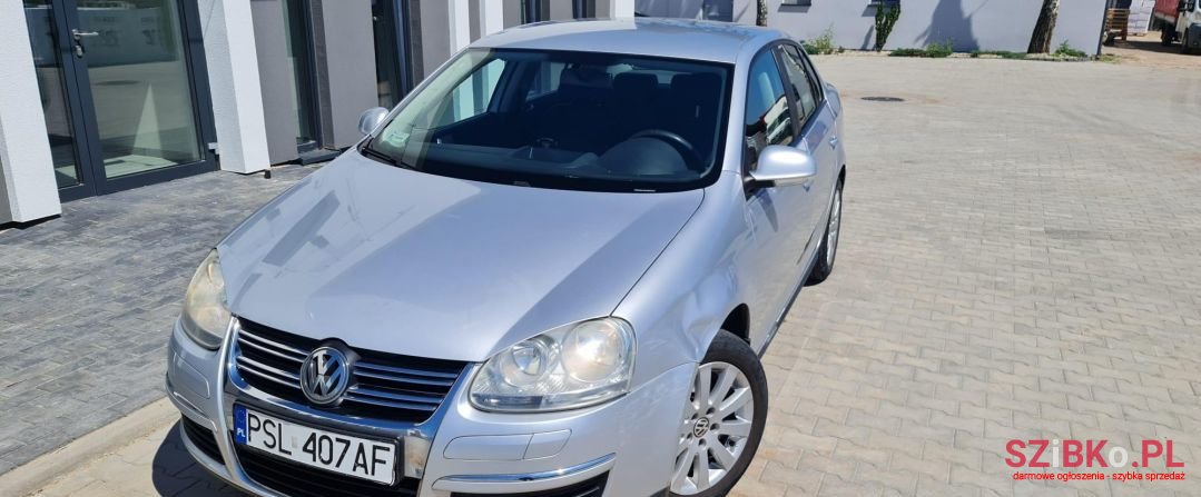 2007' Volkswagen Jetta photo #2