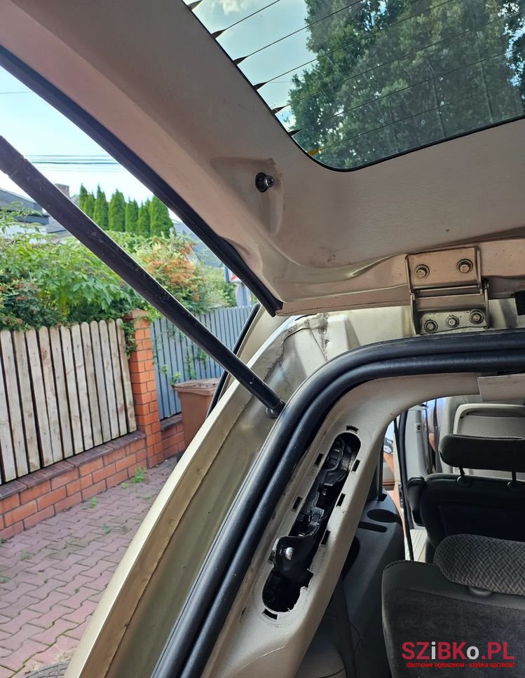 2006' Dodge Grand Caravan 3.8 photo #5