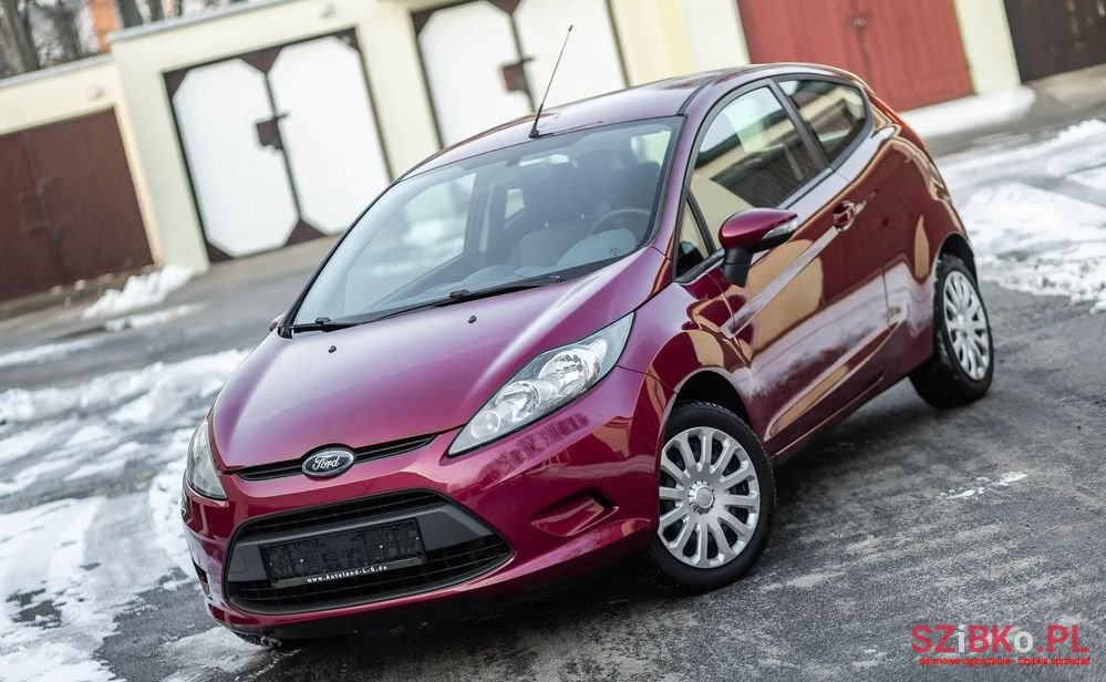 2009' Ford Fiesta photo #4