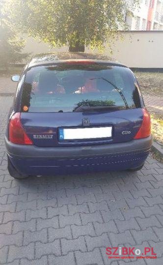 2000' Renault Clio photo #2