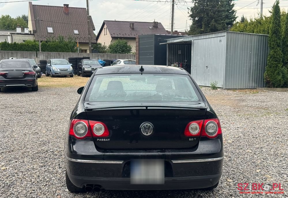 2006' Volkswagen Passat photo #5
