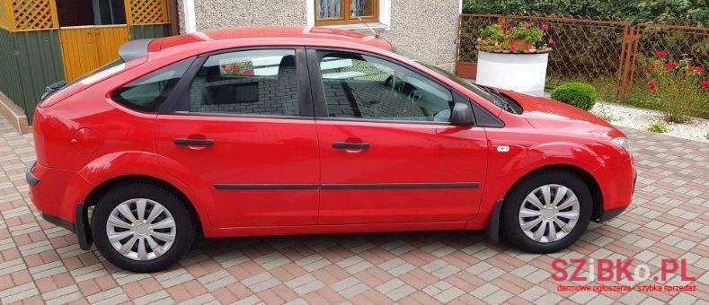 2005' Ford Focus photo #1