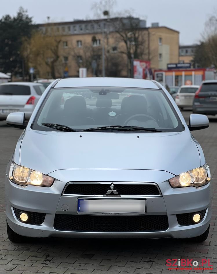 2012' Mitsubishi Lancer photo #2