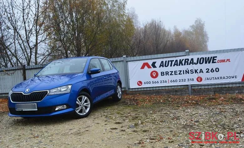 2019' Skoda Fabia 1.0 Tsi Ambition photo #1