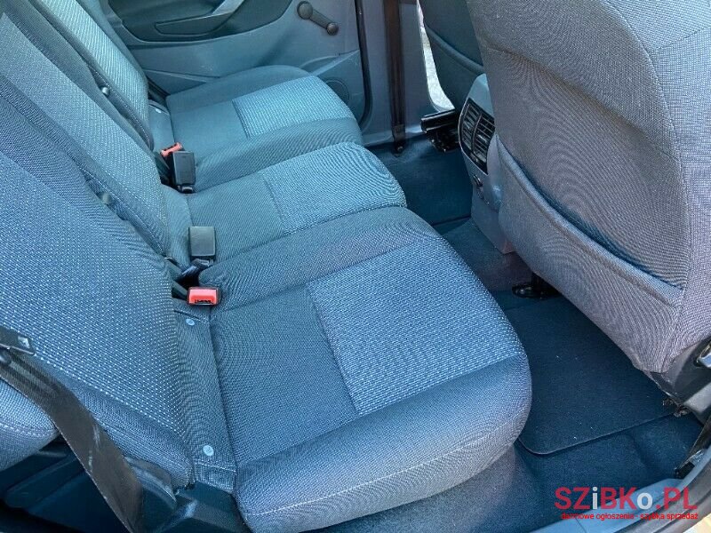 2012' Ford C-MAX photo #4