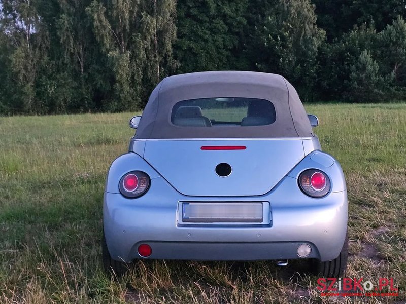 2004' Volkswagen New Beetle 1.8T photo #4