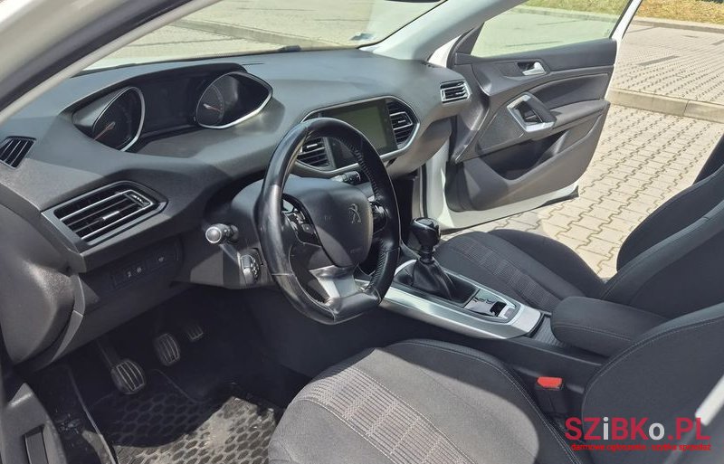 2019' Peugeot 308 photo #6