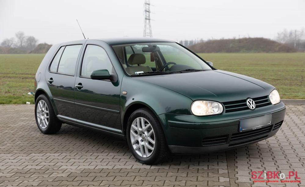 1999' Volkswagen Golf photo #4