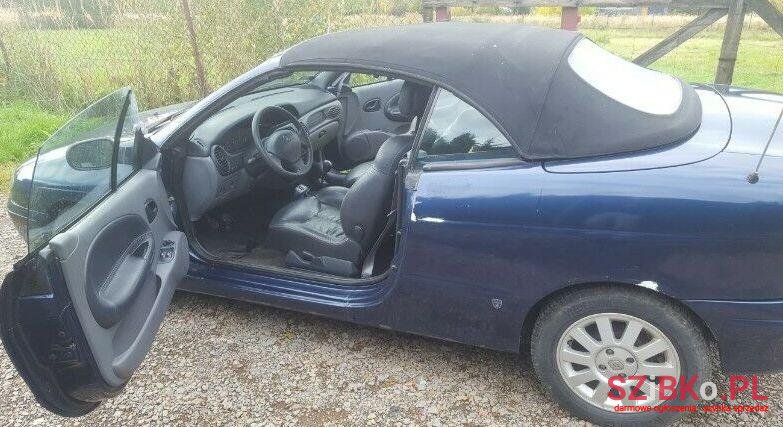 1999' Renault Megane photo #1