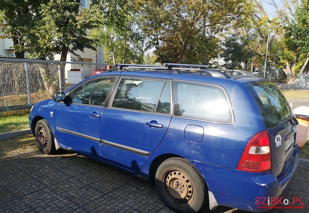2004' Toyota Corolla photo #1