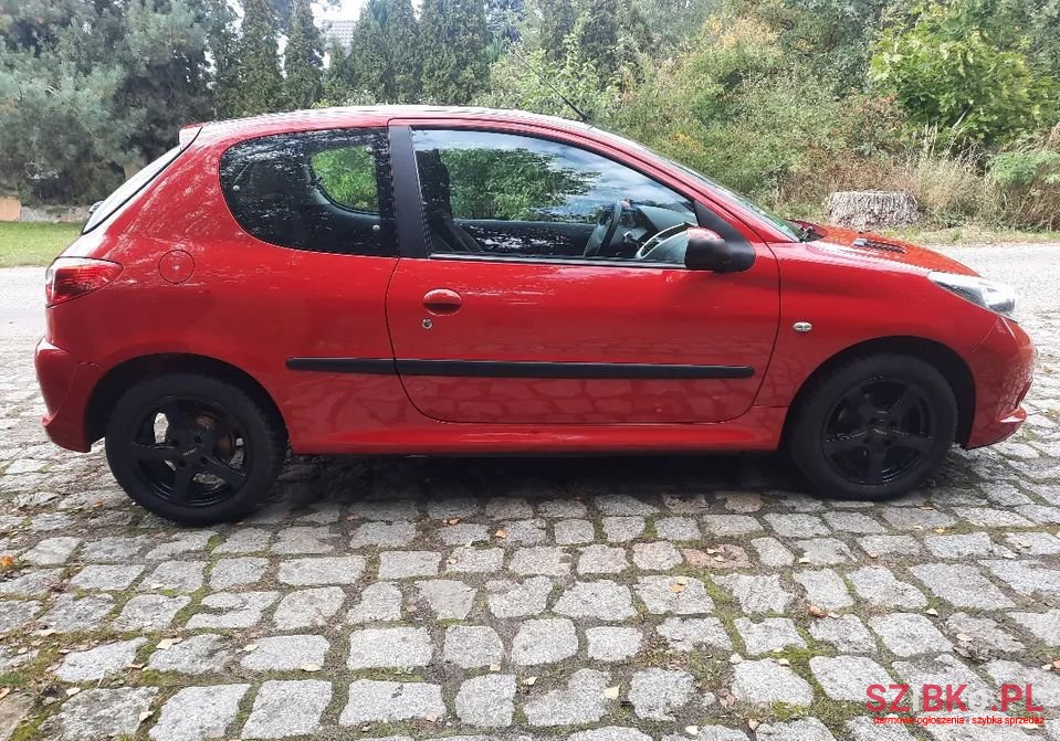 2011' Peugeot 206 Plus photo #5