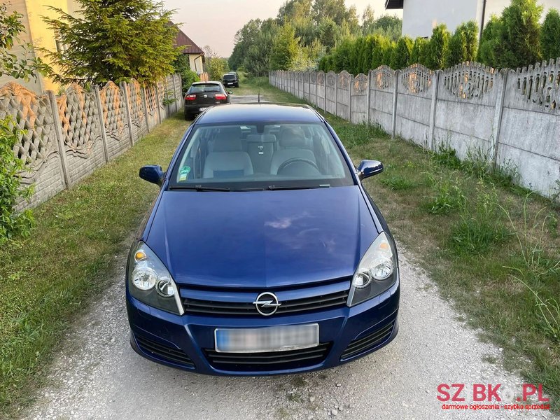 2004' Opel Astra photo #5