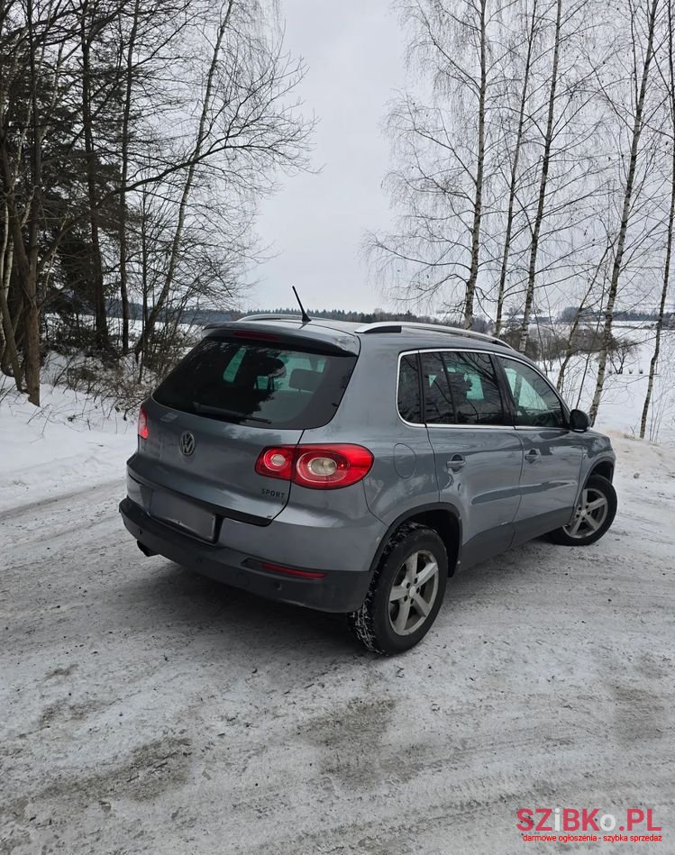 2008' Volkswagen Tiguan photo #4