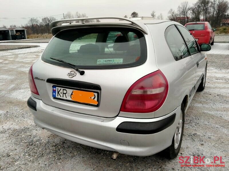 2002' Nissan Almera photo #5